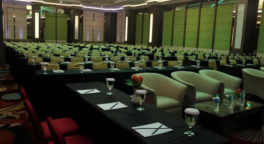 G'Sign Hotel Banjarmasin Banjarmasin  Zewnętrze zdjęcie